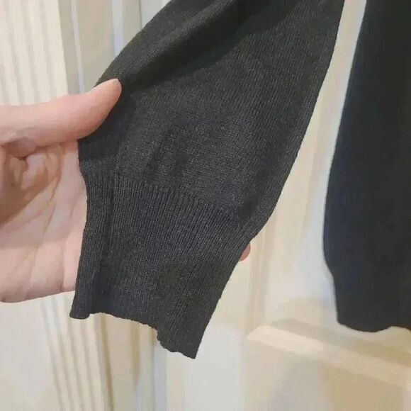 Zara Knit Women's Black Viscose/Acrylic Knit Long Sleeve Crew Neck Sweater - Picture 4 of 6